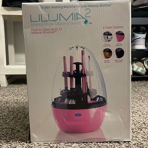 Lilumia 2 Makeup Brush Cleanjng Device